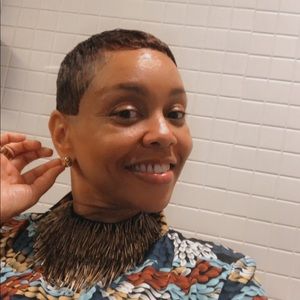 Meet your Posher, Dana